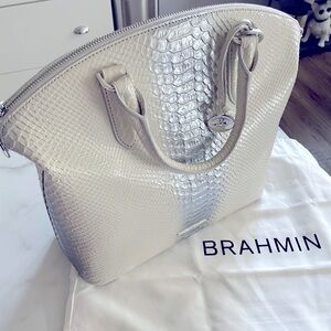 Brahmin large Duxbury never used